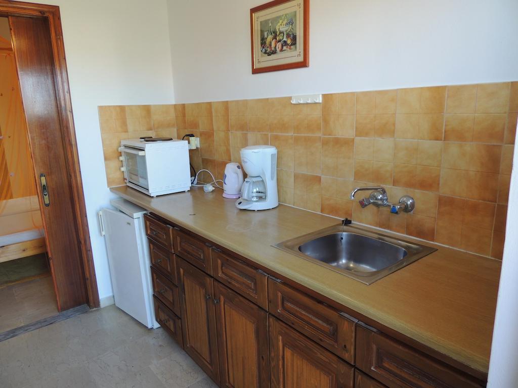 Feakes Apartments Arillas  Exterior foto